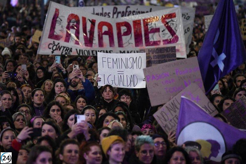 Unas 40 marchas feministas previstas en España el viernes, con divisiones en ciudades como Toledo.