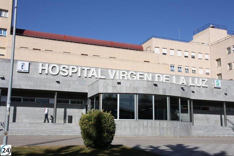 Joven accidentada en moto es trasladada en helicóptero al hospital de Cuenca