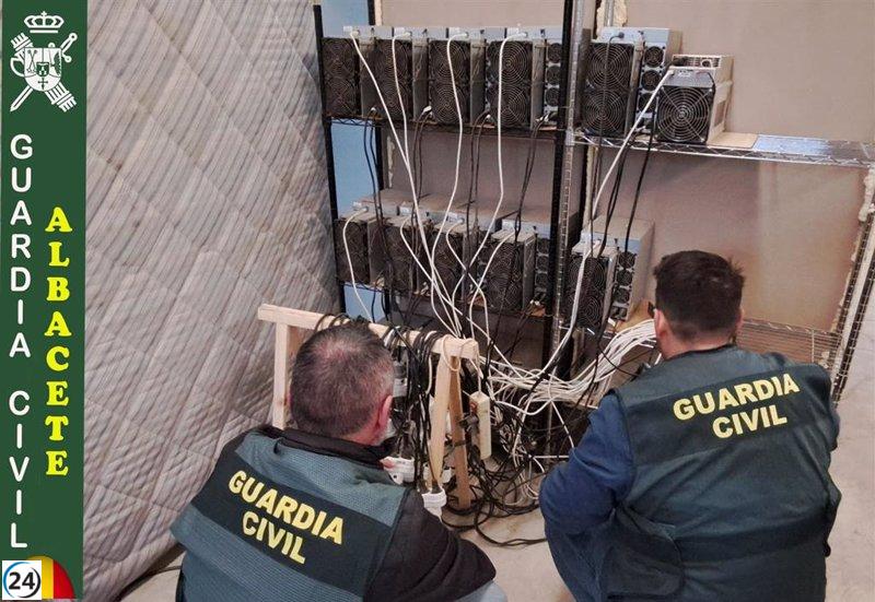 Tres detenidos en Albacete por fraude de luz en minería de Bitcoin.