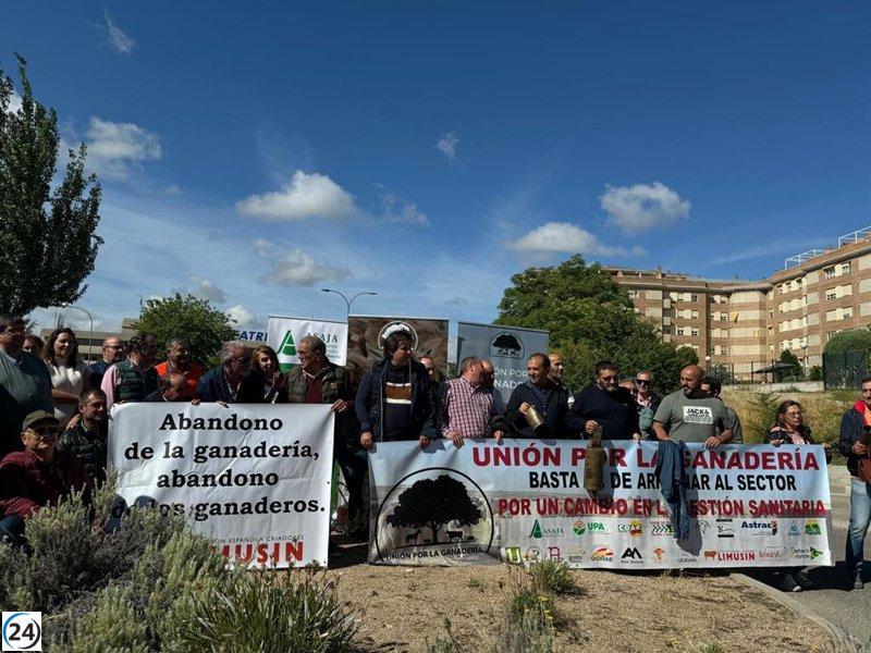 Asaja pide al Foro de la Ganadería Extensiva que tome en cuenta sus propuestas ante la preocupante situación del sector.