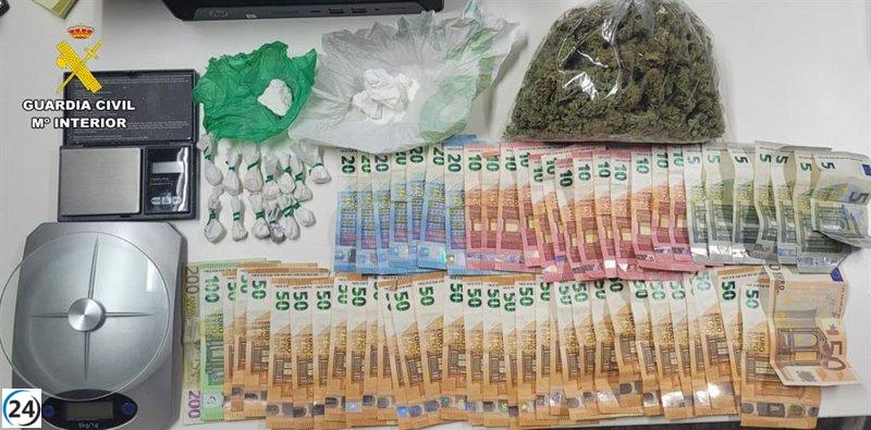 Guardia Civil desmantela punto de venta de droga en Riópar: 2 detenidos y 1.000 dosis intervenidas