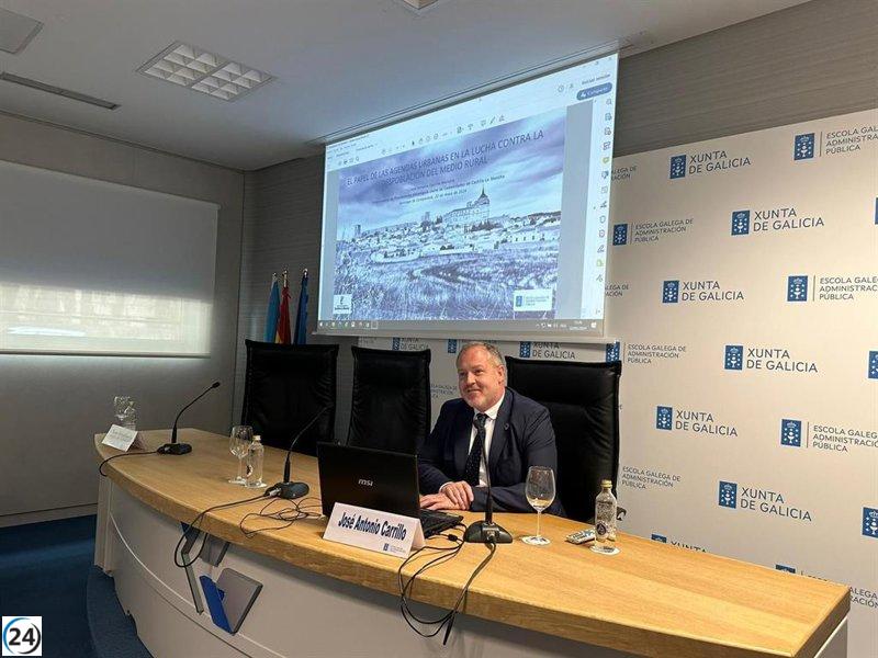 Castilla-La Mancha presenta en Galicia sus planes para combatir la despoblación mediante el desarrollo urbano y rural.