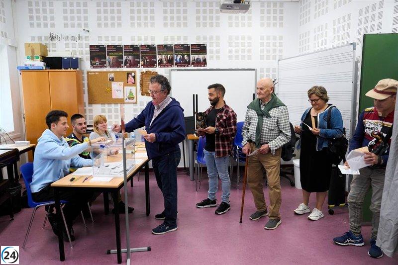 Fuerte descenso en la participación de las elecciones en Castilla-La Mancha: solo un 39,85% votó a las 18.00 horas, 12,92 puntos menos que en 2019.