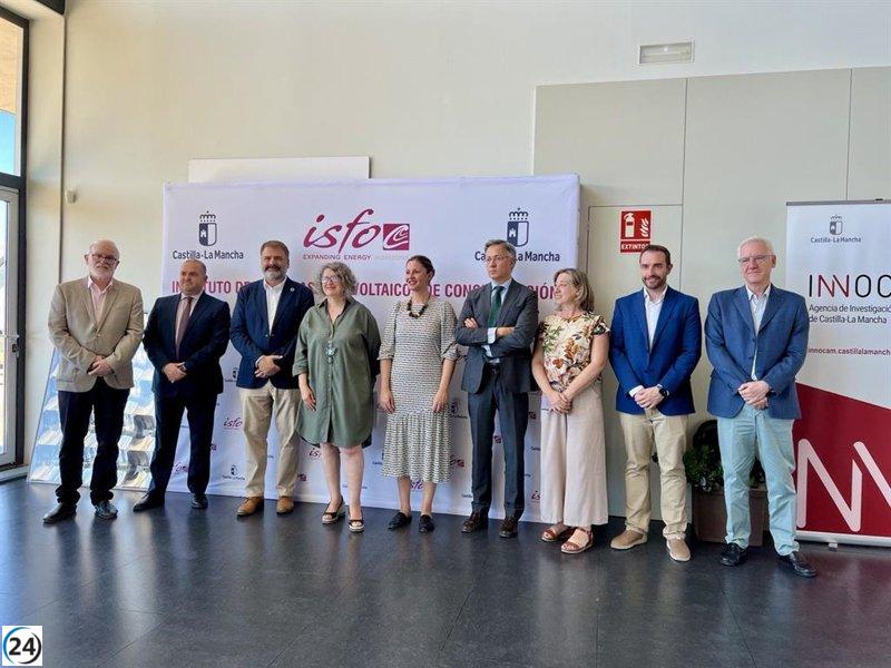 Junta elogia al ISFOC de Puertollano por sus proyectos de investigación 