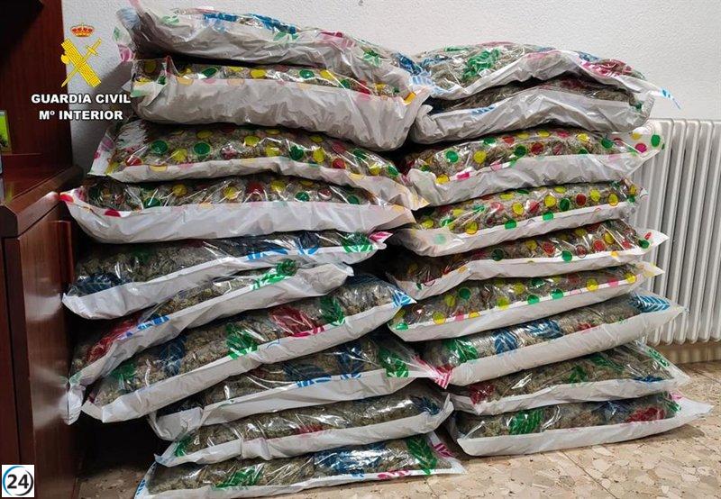 Incautados 49 kilos de marihuana en operativo policial en Valdepeñas.