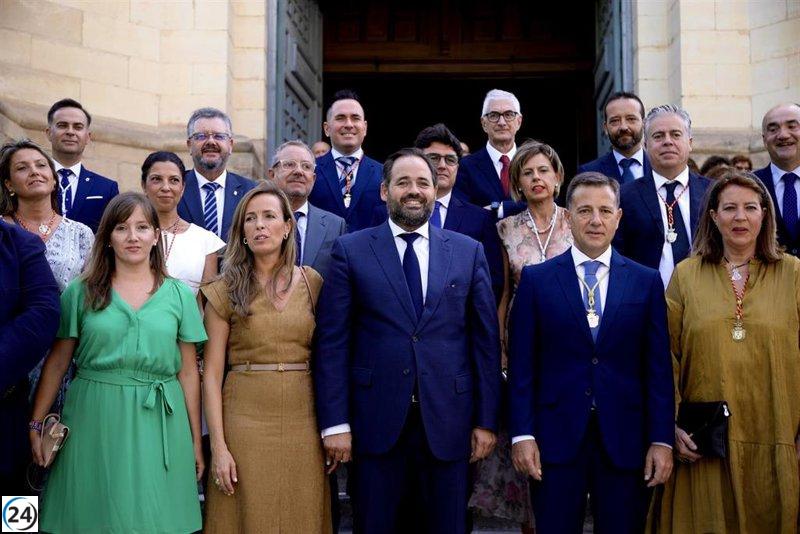 Feria de Albacete: invitación del presidente regional para disfrutarla.