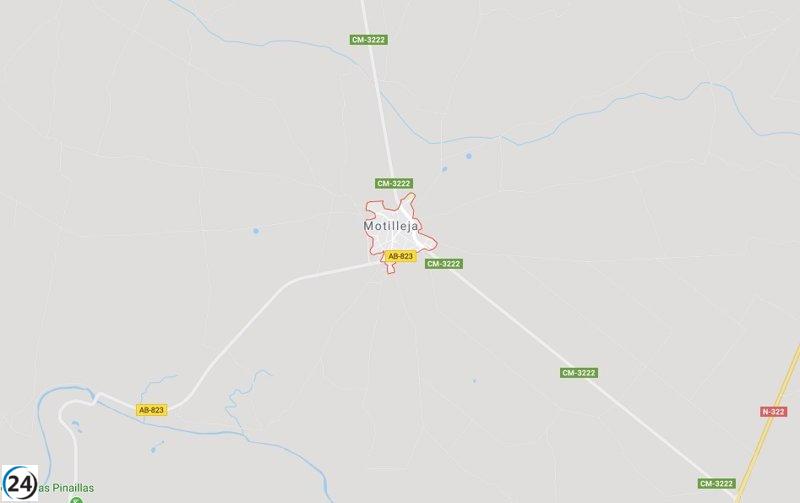 Intensas labores para controlar incendio en granja avícola de Motilleja, Albacete.