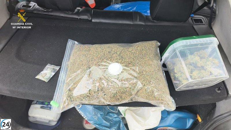 Arrestado por llevar un kilo de marihuana en su coche en Uceda.