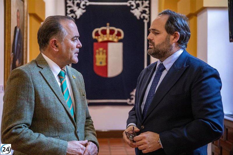 El PP de Castilla-La Mancha respalda la extensión de la central nuclear de Almaraz tras diálogo con la FEMP.