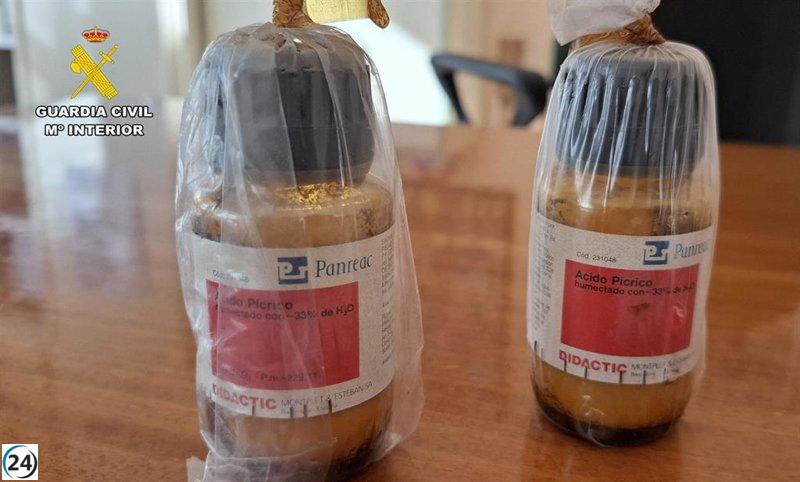 La Guardia Civil retira envases de ácido pícrico en colegios de Albacete.