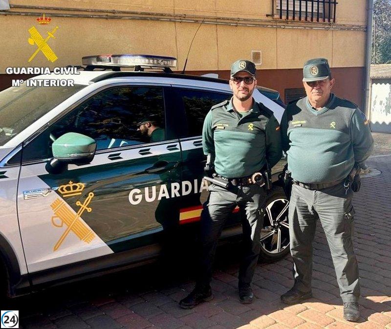 Guardia Civil salva a tres individuos por intoxicación con monóxido de carbono en Villapalacios.