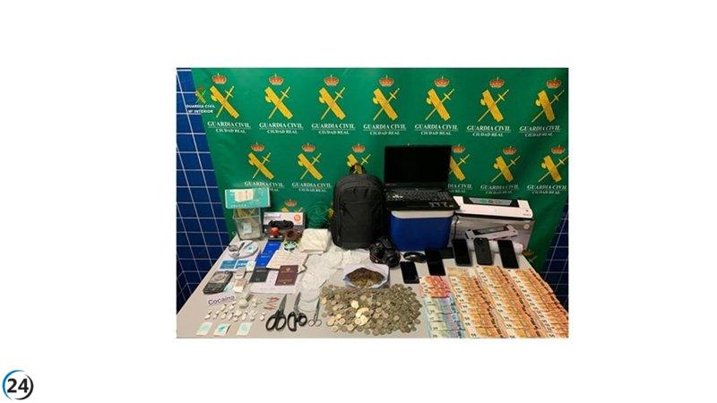 Desmantelan activos narcopuntos en Tomelloso y arrestan a dos involucrados.