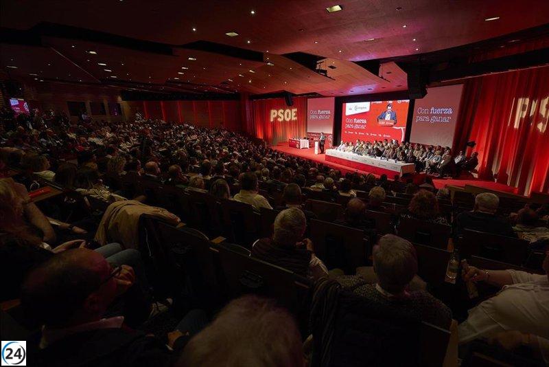 Más de 500 asistentes al XIV Congreso del PSOE en Toledo: 'Unidad para el triunfo'.