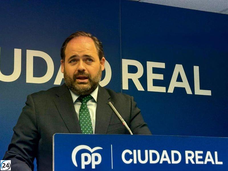 Núñez exige a Page que rinda cuentas a los sanitarios sobre la falta de recuperación de la carrera profesional.