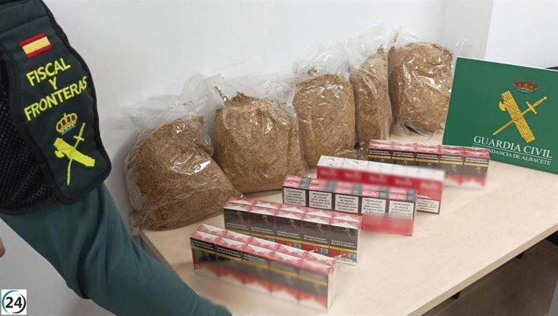 La Guardia Civil detiene a un hombre en Hellín con 5 kilos de tabaco ilegal.