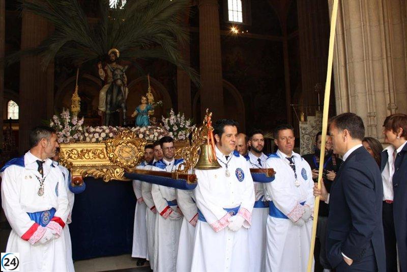 Serrano asegura el compromiso del Ayuntamiento para mantener la Semana Santa de Albacete como un símbolo distintivo.