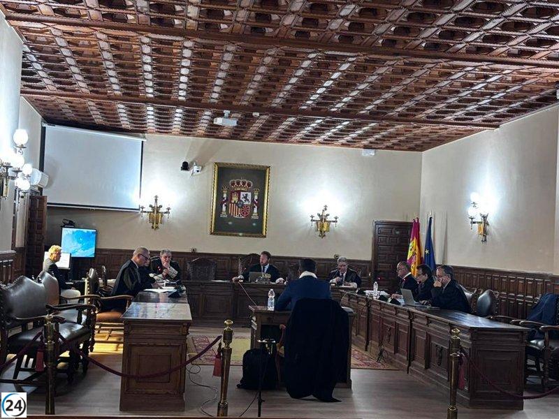 Profesor de religión en Cuenca rechaza acusaciones de abuso sexual y afirma que la menor tenía sentimientos por él.