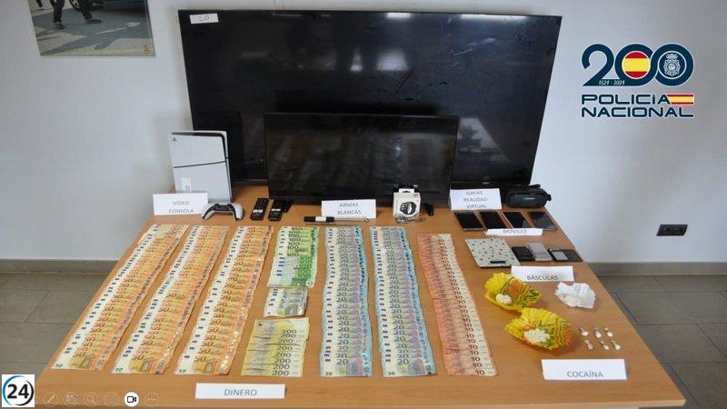 Desmantelan un narcotraficante en las inmediaciones del mercado de Hellín.