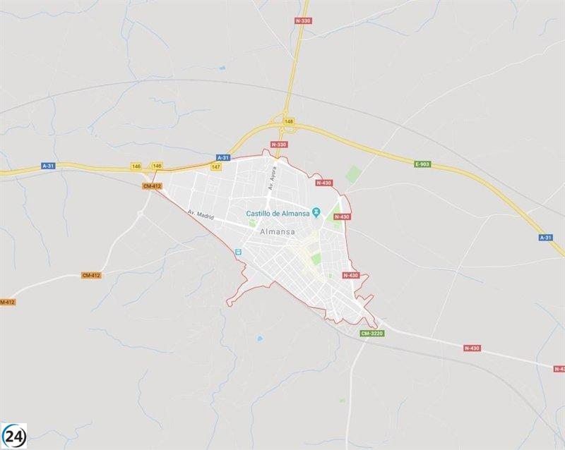 Ciclista lesionado en Almansa al caer en terreno complicado durante competición.