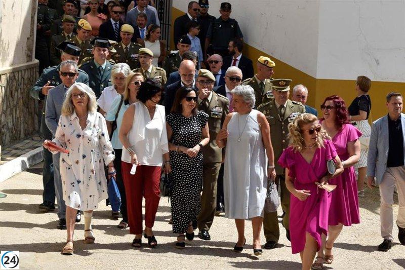 Robles celebra en Mira (Cuenca) el Corpus en honor a los militares que asistieron durante la dana.