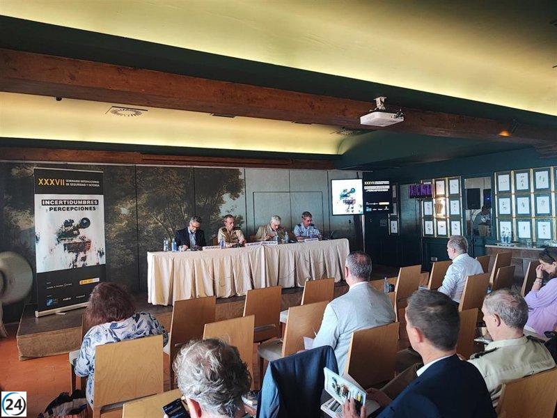 Fuerzas armadas y prensa buscan adaptarse a nuevas estrategias para enfrentar la desinformación.