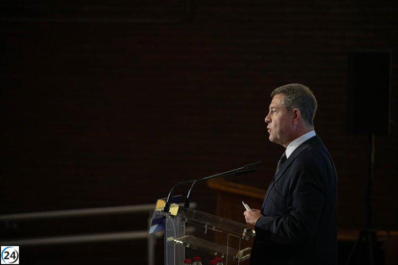 Page advierte que algunos funcionarios podrían enfrentar la cárcel en lugar de continuar en sus puestos.