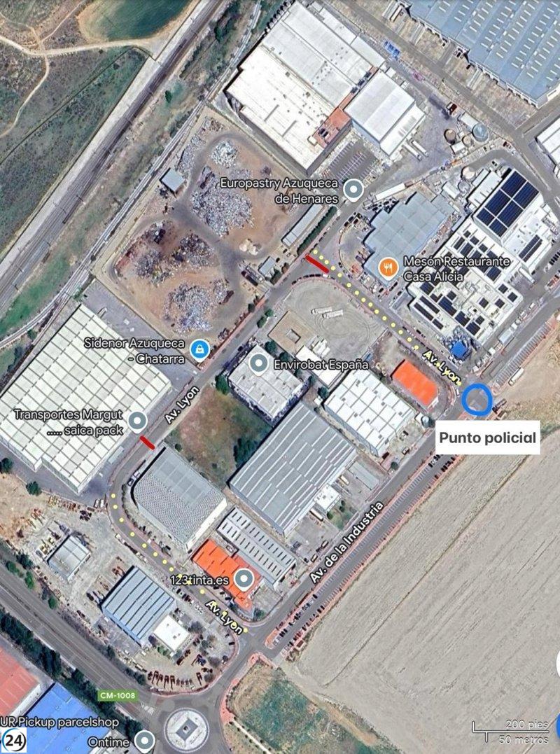 Azuqueca restringe el tráfico alrededor del polígono Ródano tras incendio.