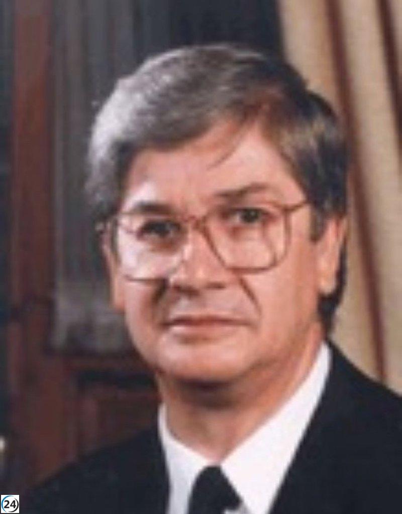 Muere a los 83 años el exdiputado provincial de Cuenca, Julián Córdoba.