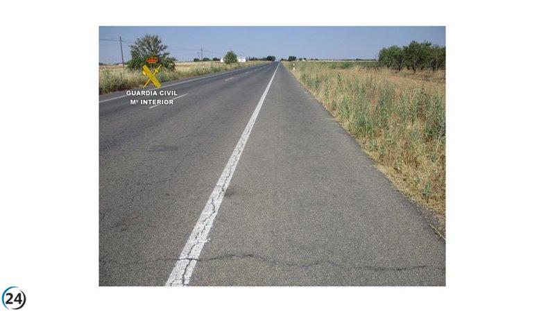 Conductor de furgoneta huye tras chocar con ciclista en Ciudad Real.