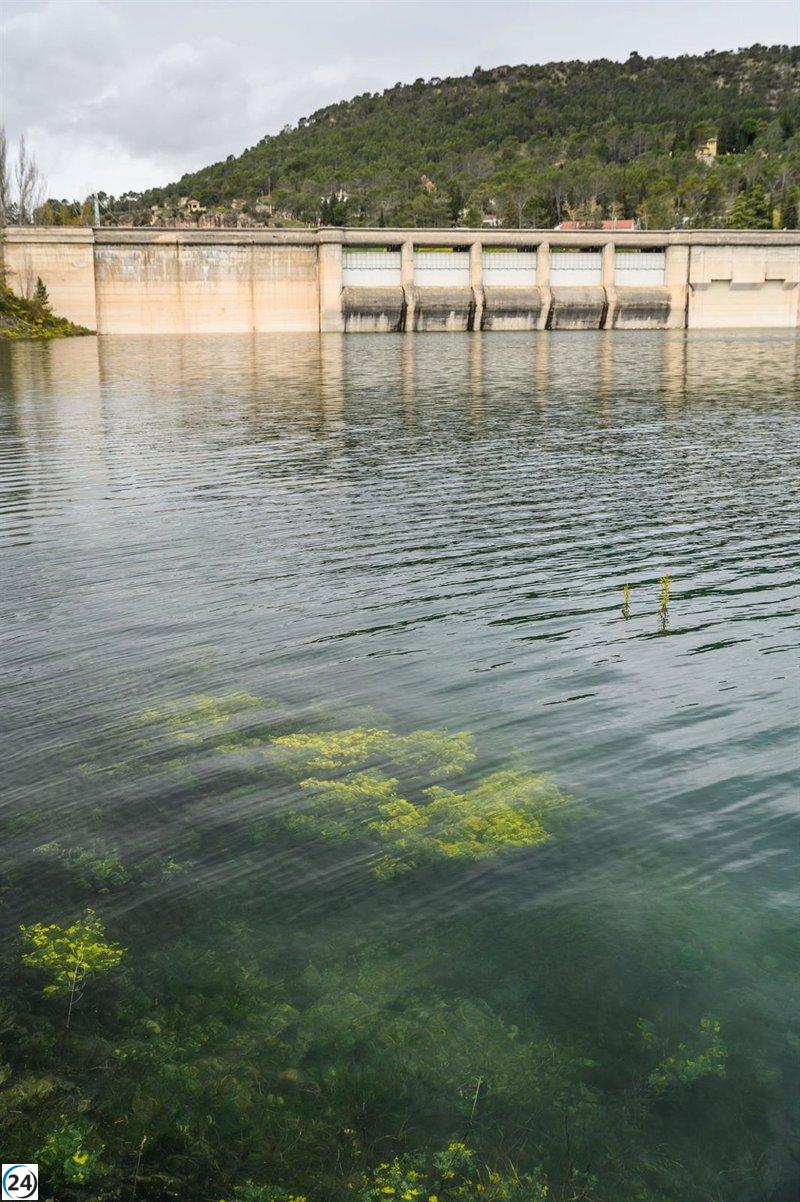 Encuentran sin vida a hombre de 50 años que se ahogó en Entrepeñas.