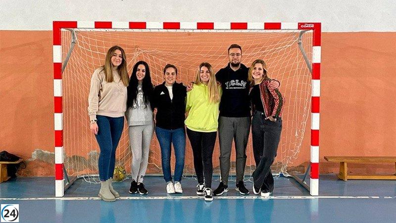 Estudio de UCLM revela que estudiantes que superan los 12,000 pasos diarios disminuyen su grasa corporal.