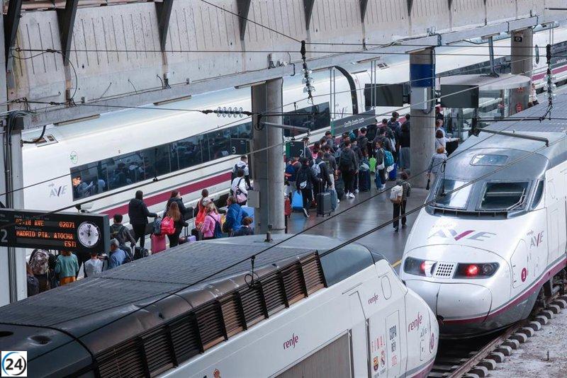 Retrasos de hasta 3 horas en trenes de alta velocidad Madrid-Andalucía debido a fallo técnico en Ciudad Real.