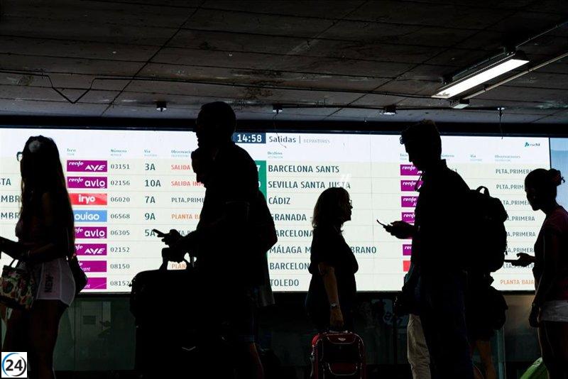 Trenes Madrid-Levante sufren demoras de hasta una hora por fallo en la línea entre Santa Cruz de la Zarza y Tarancón.