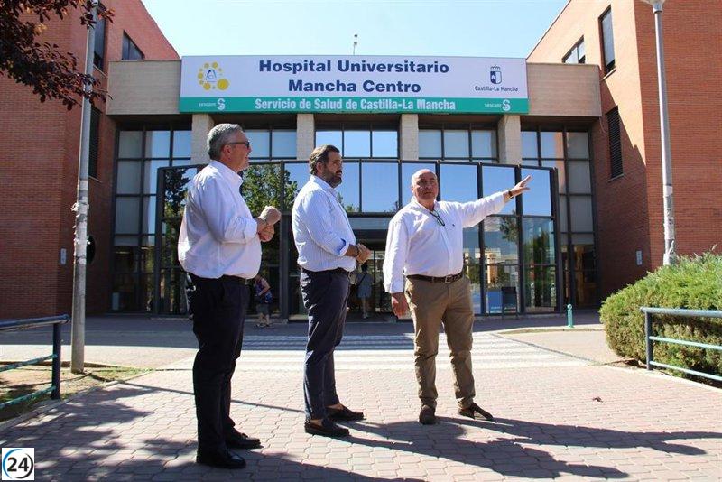 Núñez presiona al Gobierno regional para que amplíe el Hospital Mancha Centro.