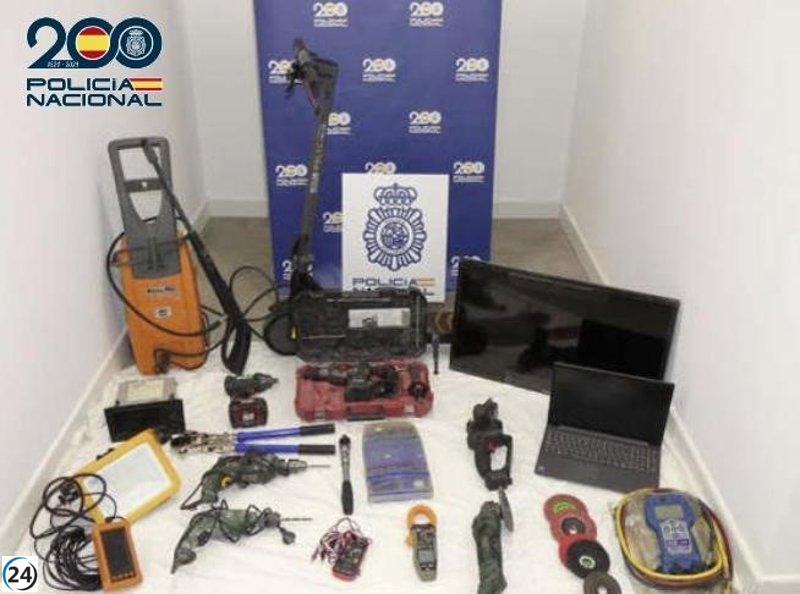 Operativo policial en Puertollano resulta en la captura de nueve sospechosos por narcotráfico.