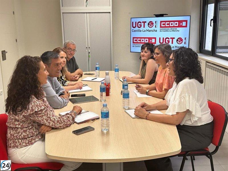 Dirigentes de CCOO y UGT en C-LM establecen un plan conjunto y advierten sobre protestas si no se logra la jornada laboral reducida.
