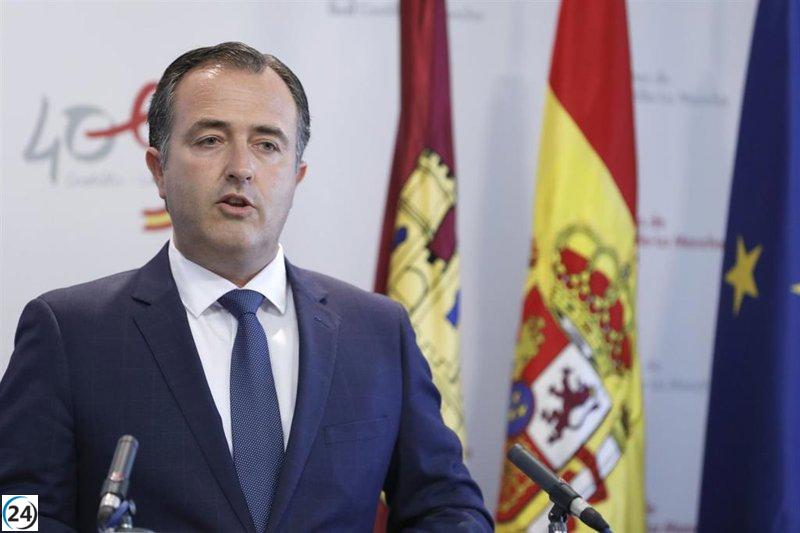 Vox C-LM asegura que Page es culpable de ataques a españolas por promover la inmigración ilegal.