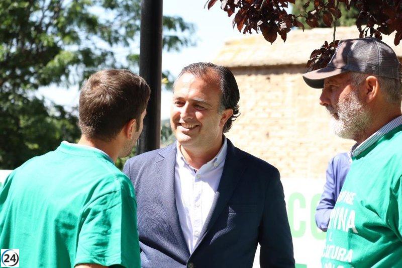 Vox denuncia a PP y PSOE por simular esfuerzos en la PAC y reclama acciones efectivas para el agro de Castilla-La Mancha.