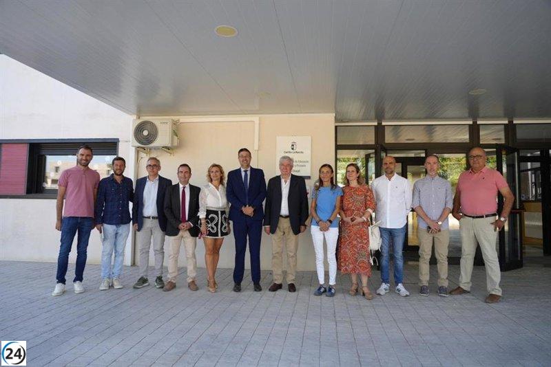 C-LM exige al Gobierno financiamiento para la reducción de horas de clase, asegurando que la región ya lo ha respaldado.