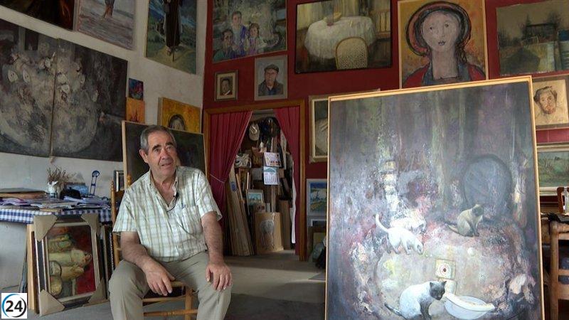 Romeral: medio siglo de un artista audaz que transforma el color en su lienzo.