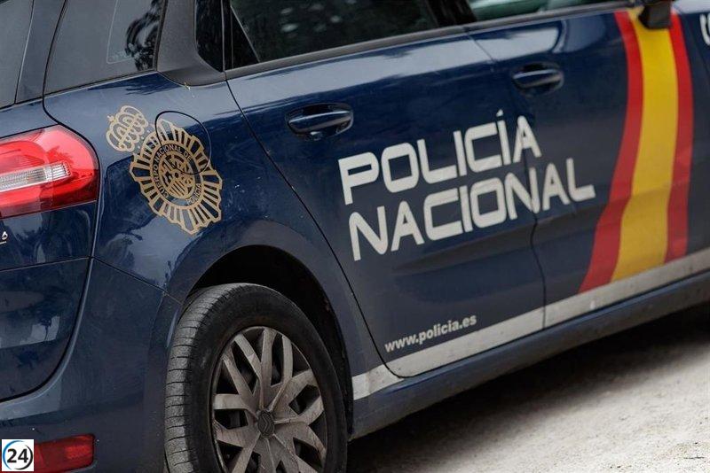 Adolescente apuñalado en el cuello en una vía pública de Cuenca.