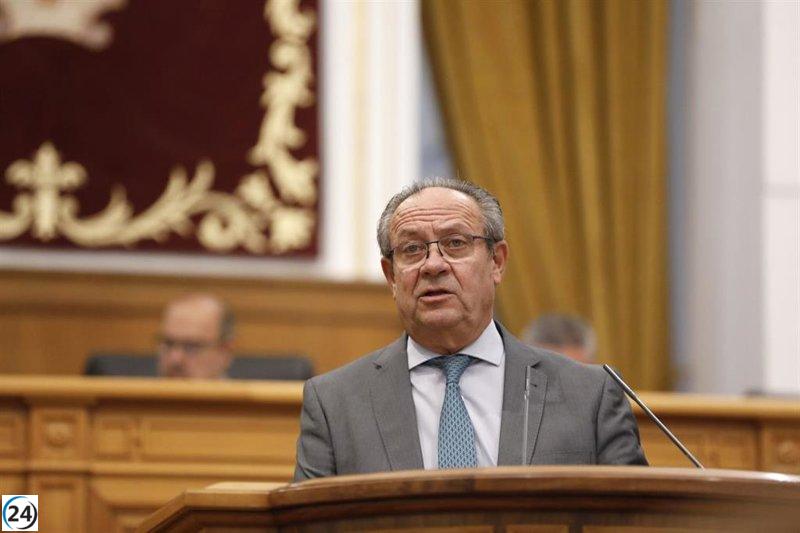 PSOE establece el techo de gasto para 2026 sin consenso, enfrentando la oposición del PP y Vox por el aumento impositivo.