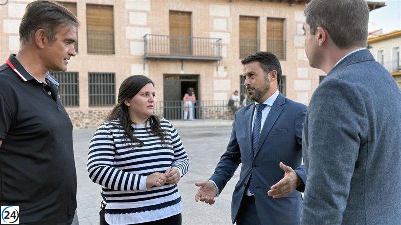 Vox critica a la Junta por su falta de acción en el incendio de Peñalba de la Sierra y pide refuerzos para apagarlo.