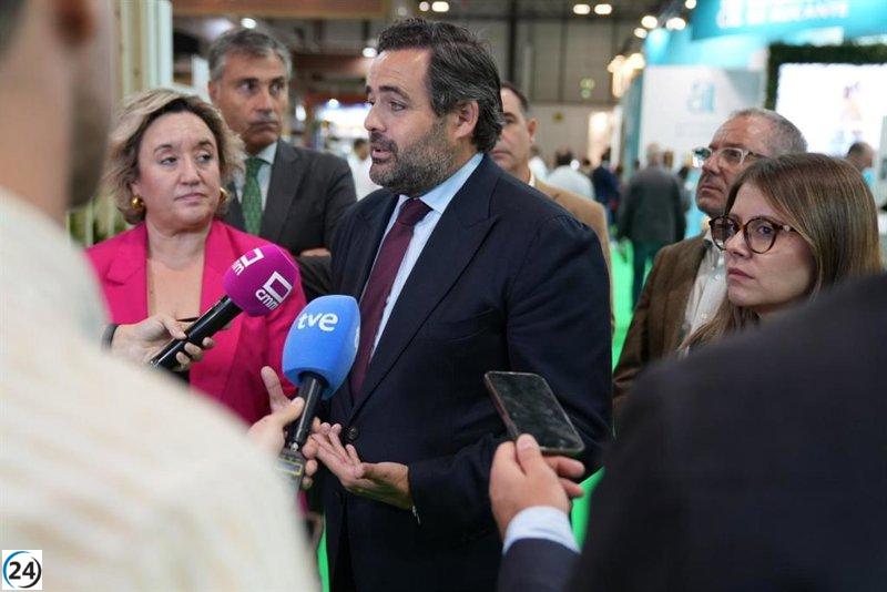 Núñez reafirma su oposición a las políticas agrícolas de Page y respalda al sector hortofructícola.