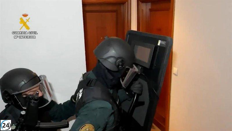 Desarticulada en Madrid y Toledo una red de narcotráfico; 31 arrestos por tráfico de hachís y cocaína.