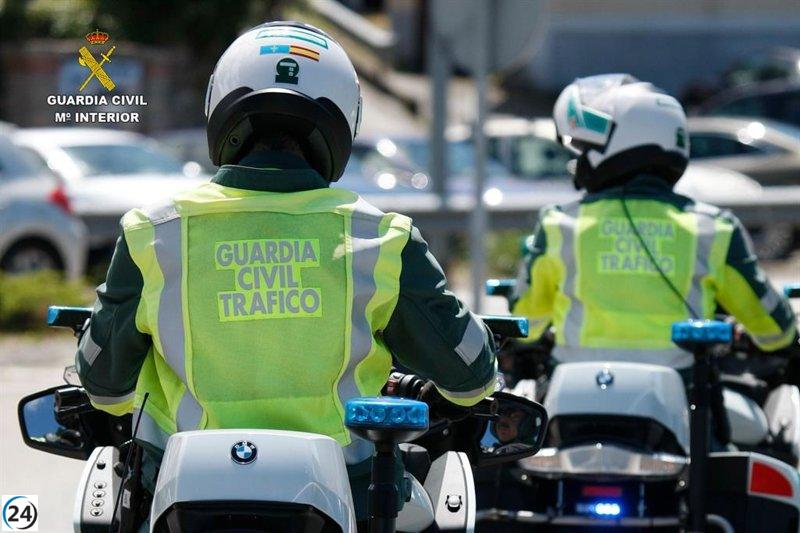Guardia Civil asiste conductor que sufrió infarto en A-2 de Azuqueca de Henares.