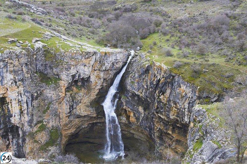 Mujer herida en cascada de Gollorio en Pelegrina fue trasladada al hospital.
