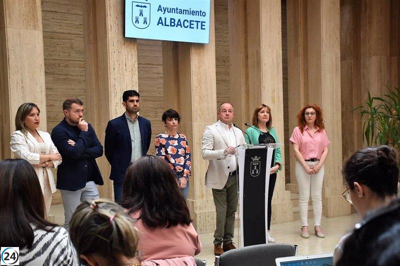 Alcalde de Albacete demuestra ante notario la verdad sobre irregularidades en exámenes de Policía Local.