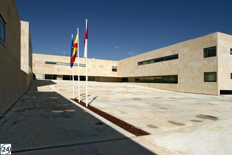 Inicia el proceso para declarar Bien de Interés Cultural al Tejidillo/Acolchado y Traje de Vistas de Navalcán.