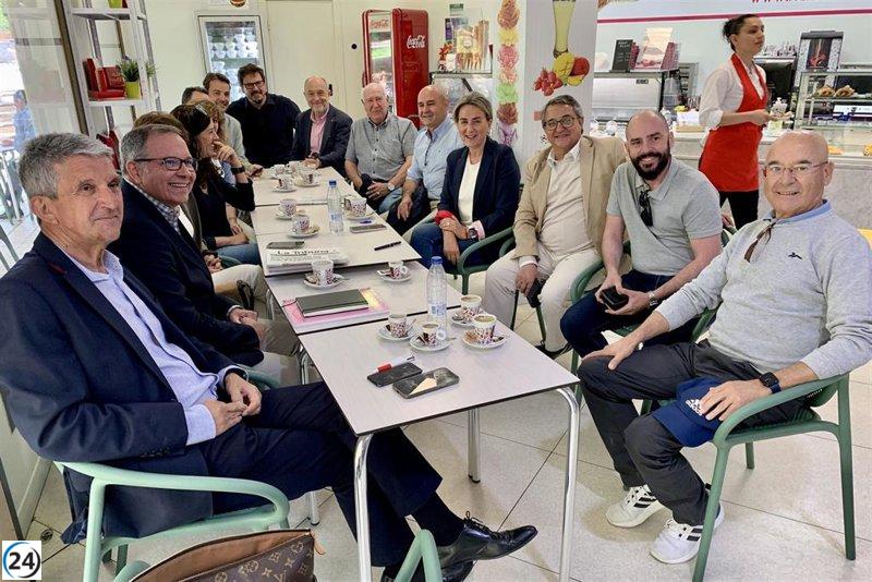 Tolón propone crear centro polivalente en escuela 'Gloria Fuertes' en Toledo.